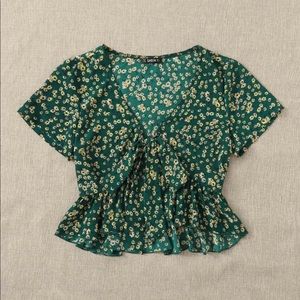 SHEIN Tie Front Ditsy Floral Peplum Top